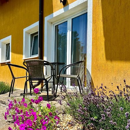 Appartementhaus 5. Jahreszeit Хевиз Экстерьер фото